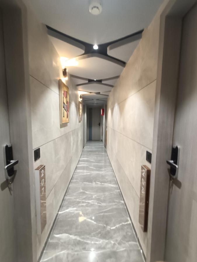 Hotel Asiana Sky Motera Ахмедабад Екстериор снимка