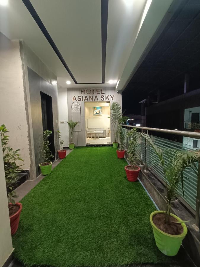 Hotel Asiana Sky Motera Ахмедабад Екстериор снимка