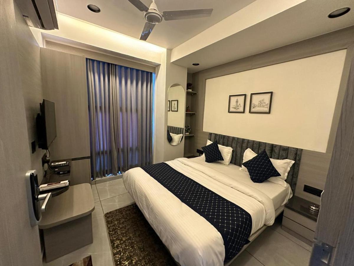 Hotel Asiana Sky Motera Ахмедабад Екстериор снимка